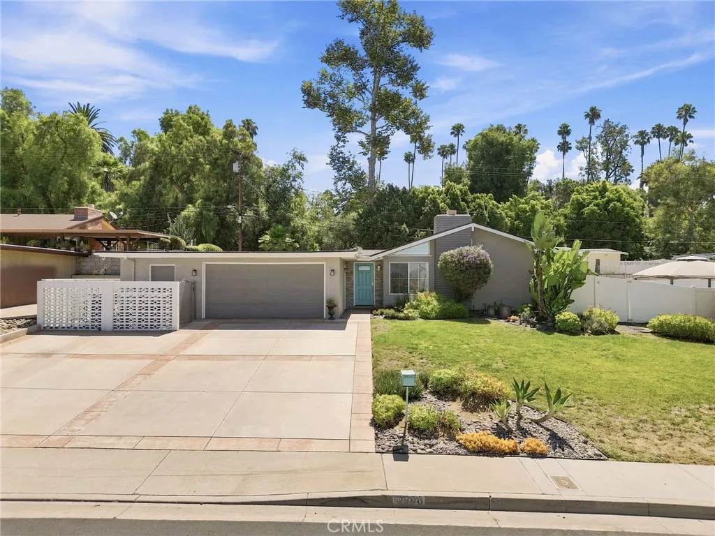 2906 Berkeley, Riverside, CA 92506 — photo 2
