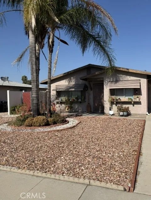 596 San Pasquel Street — photo