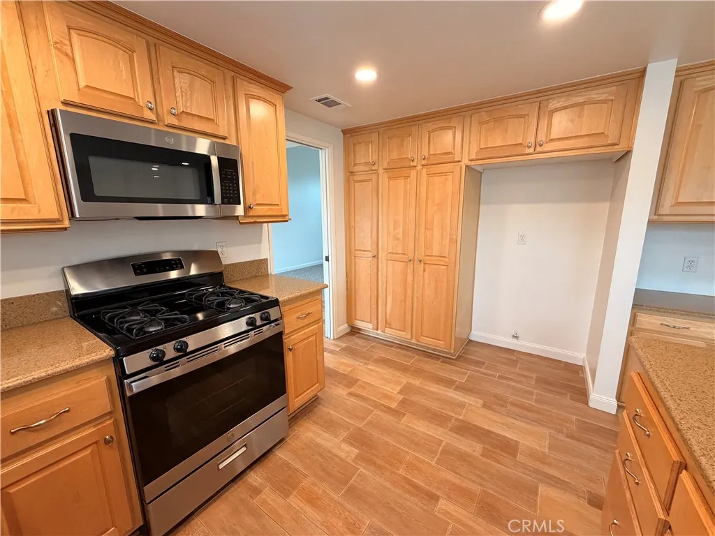 11341 Rancho La Brea, Riverside, CA 92505 — photo 3