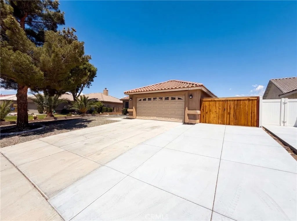 13185 Great Falls — photo