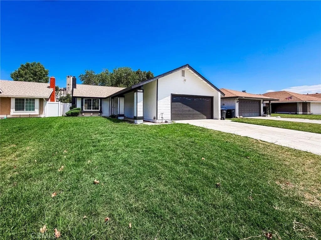 2127 Valleywood — photo