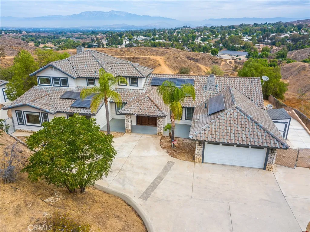 17033 Andromeda, Riverside, CA 92504 — photo 2