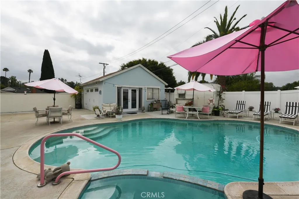 5554 Carson Road, Riverside, CA 92506 — photo 2