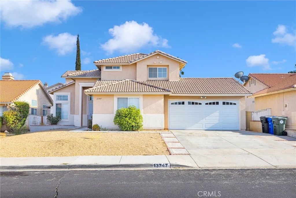 13747 Valera — photo