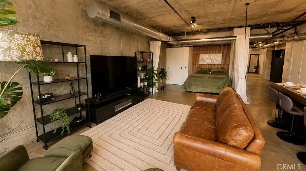 510 S Hewitt Street 316 — photo