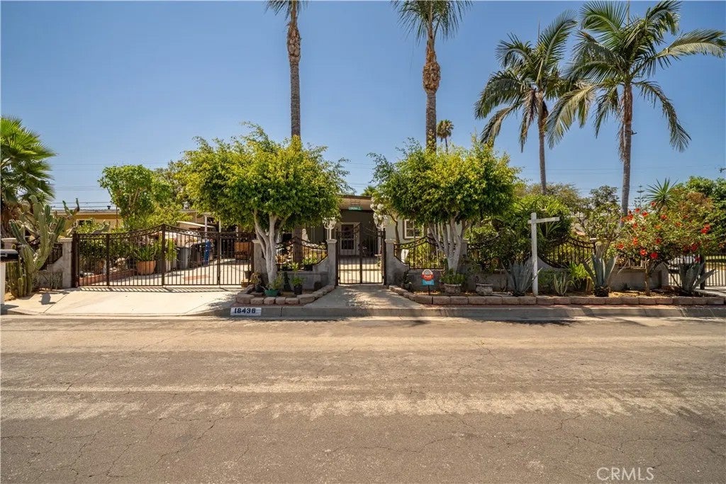 18438 E Citrus Edge — photo