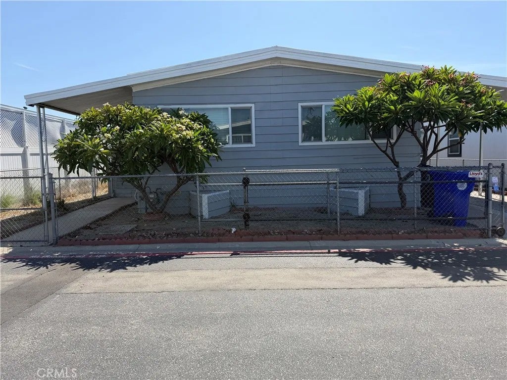 16860 Slover 61 — photo