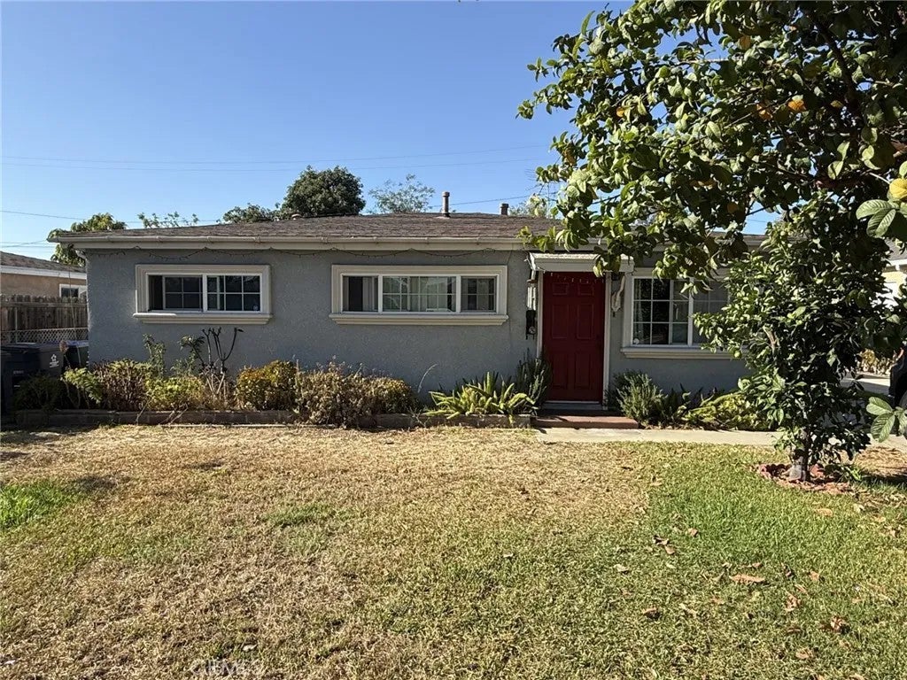 2607 W Olive Avenue — photo