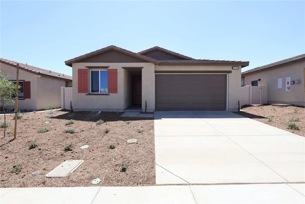 1343 Mahogany Street — photo