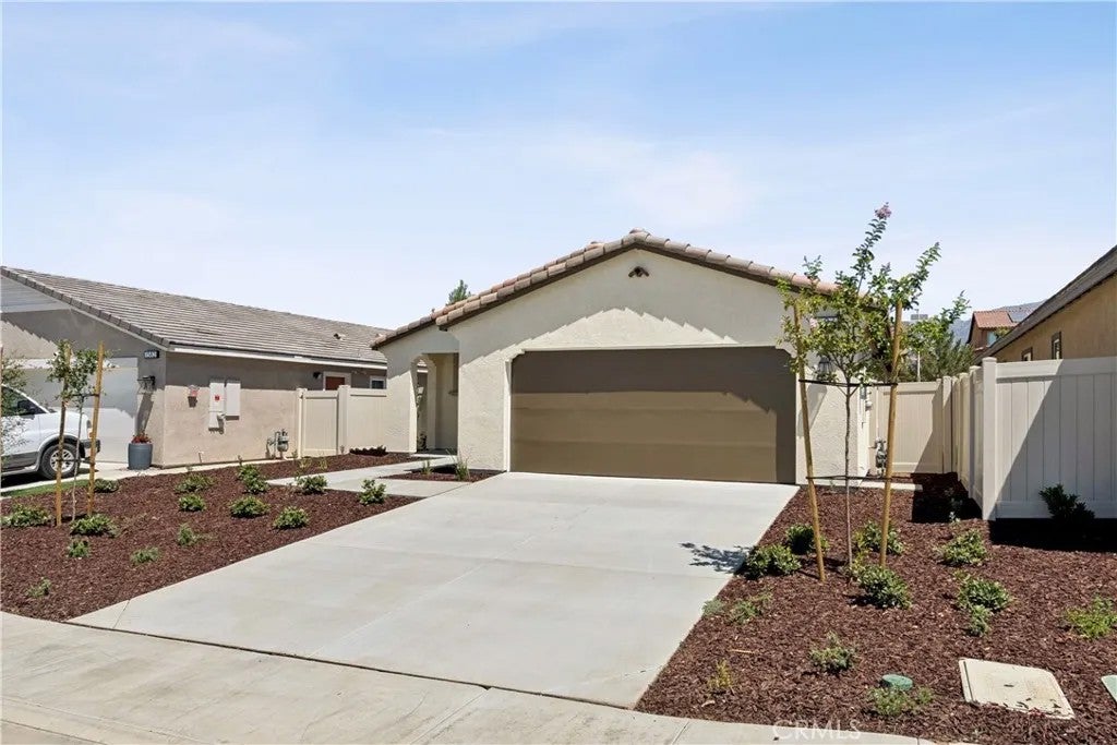 1586 Park Village Drive — photo