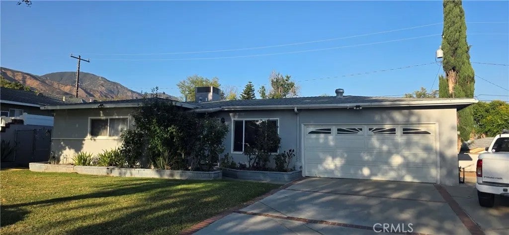 5035 N Berkeley Avenue — photo