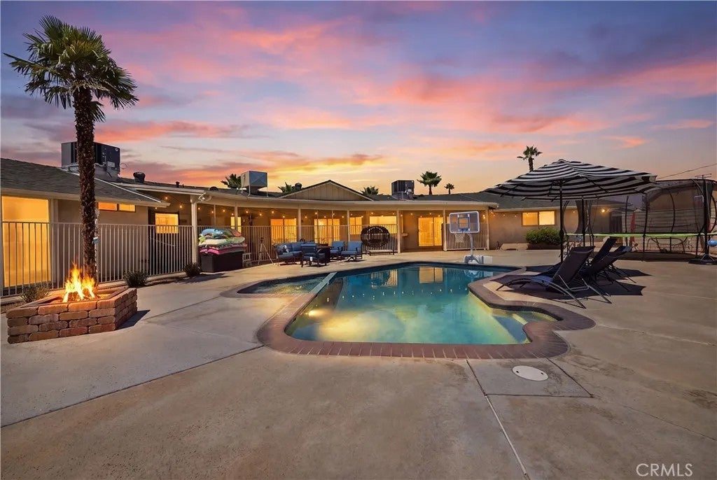 14613 Keota — photo