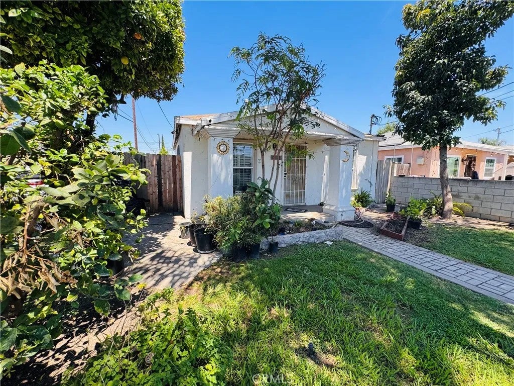 12101 Barnwall — photo
