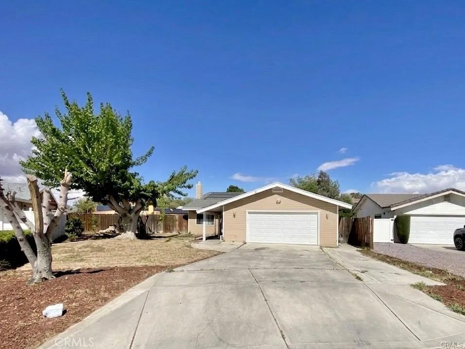 18390 Durham Lane — photo