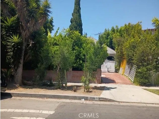 929 S Muirfield Road — photo