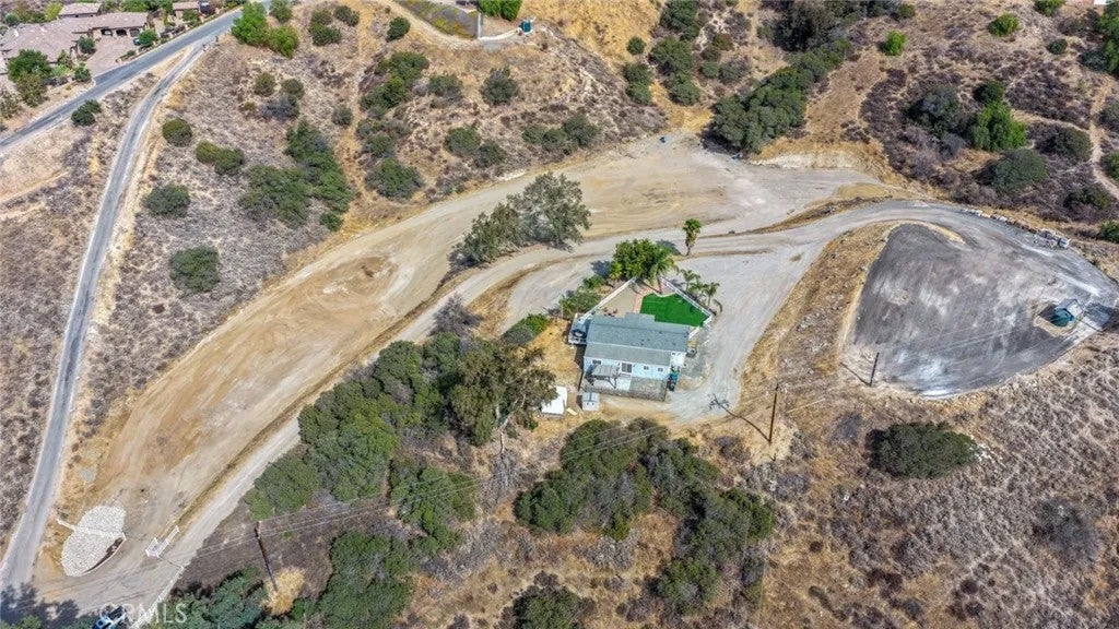 8081 Popely Pass — photo