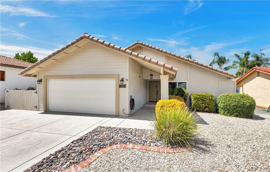 23240 Continental Drive — photo