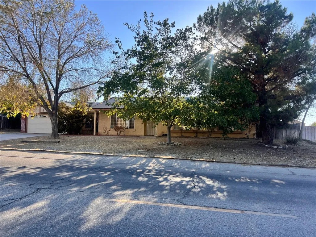 37045 96th East, Littlerock, CA 93543 — photo 2