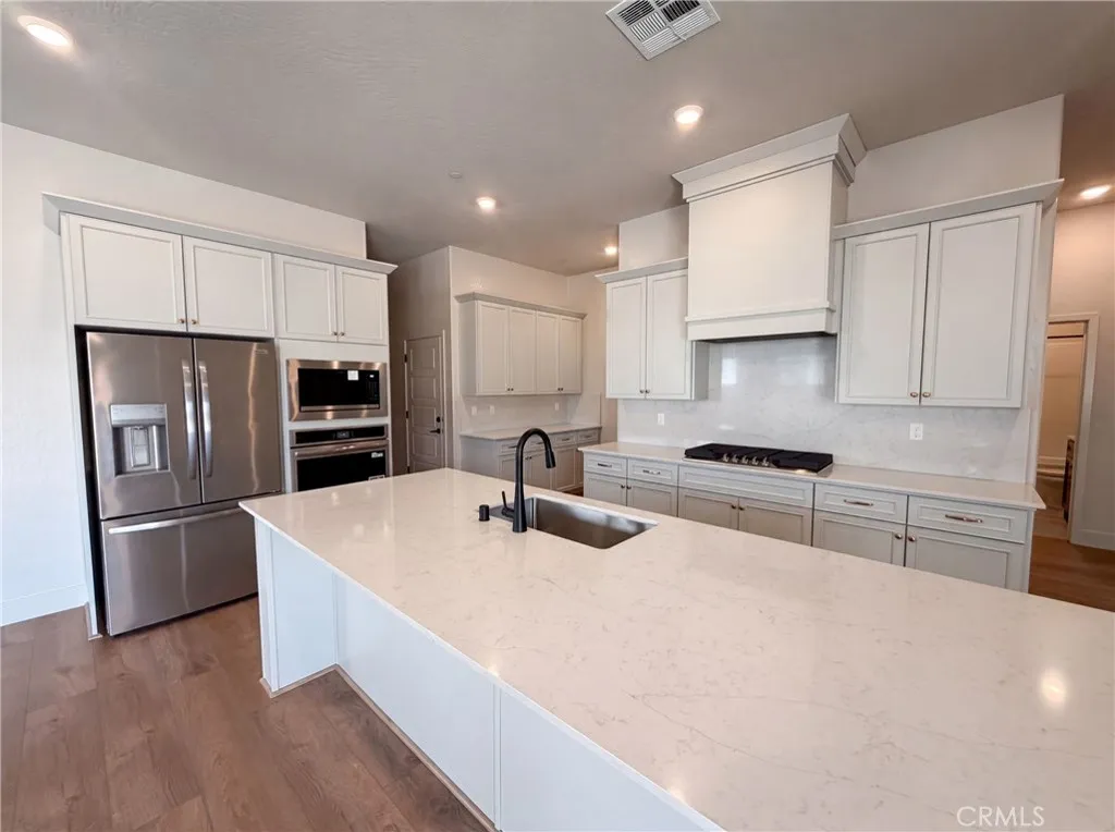 2246 N Marion, Clovis, CA 93619 — photo 2