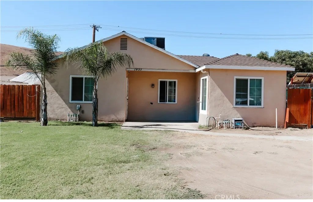 1497 Kendall Drive — photo