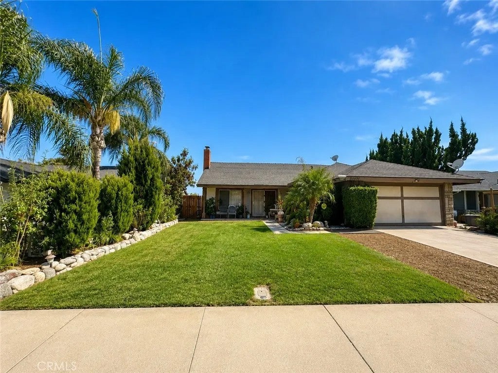 25601 Ericson — photo