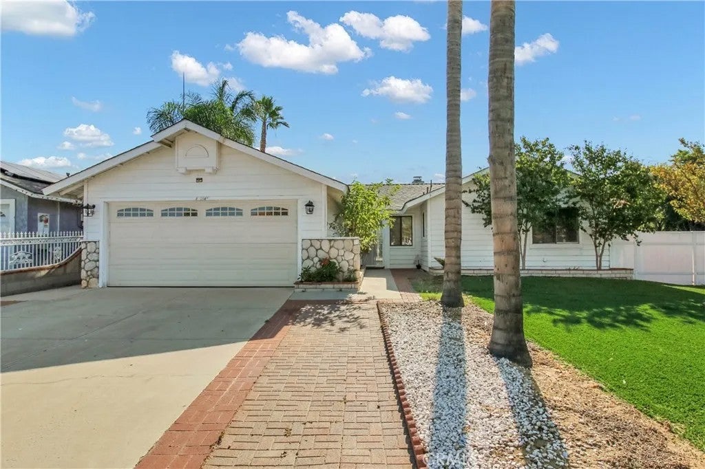 13746 Sunbright — photo