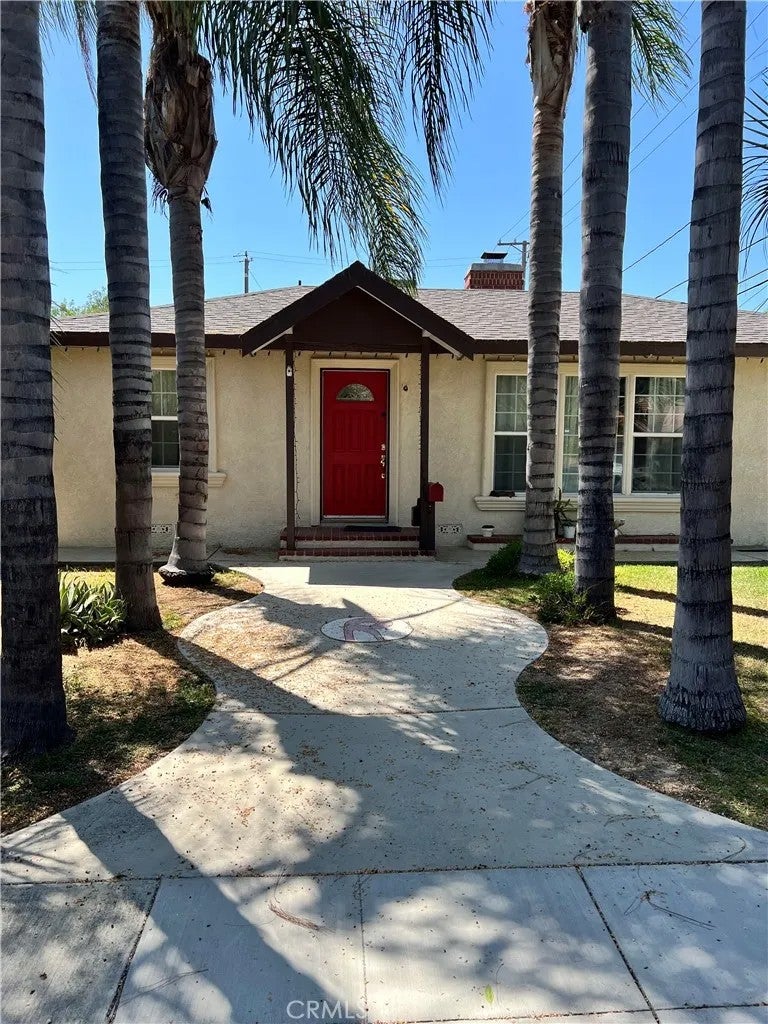 611 S Griffith Park — photo
