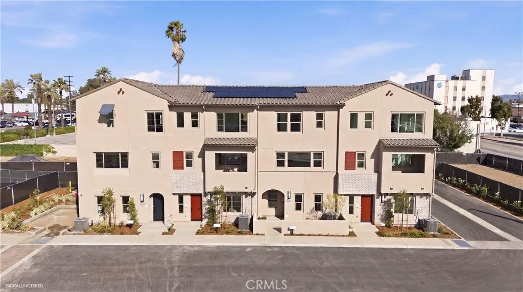 10726 Harmony Way C — photo