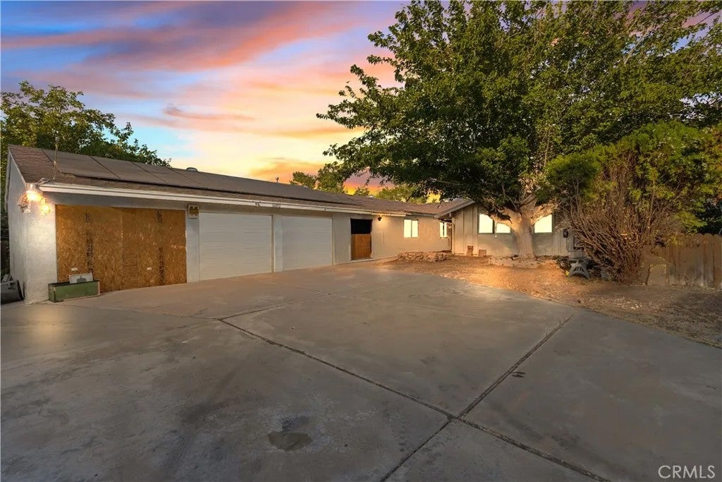 16092 Lakewood Place — photo
