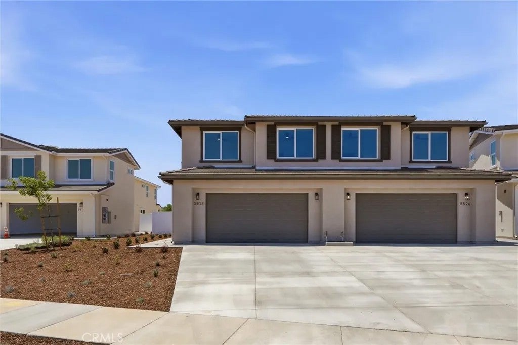 5868 Persepolis Ct — photo