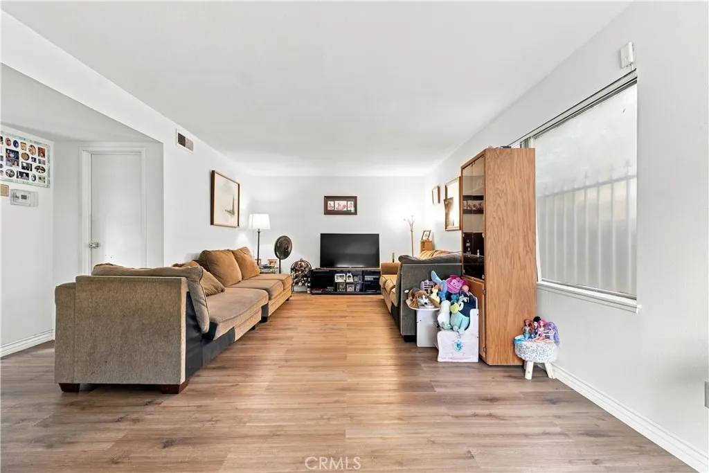 379 E Randall, Rialto, CA 92376 — photo 3