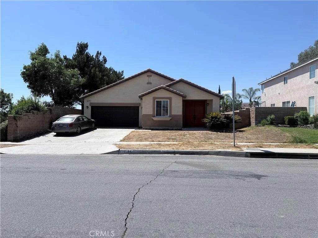 7194 Almeria — photo
