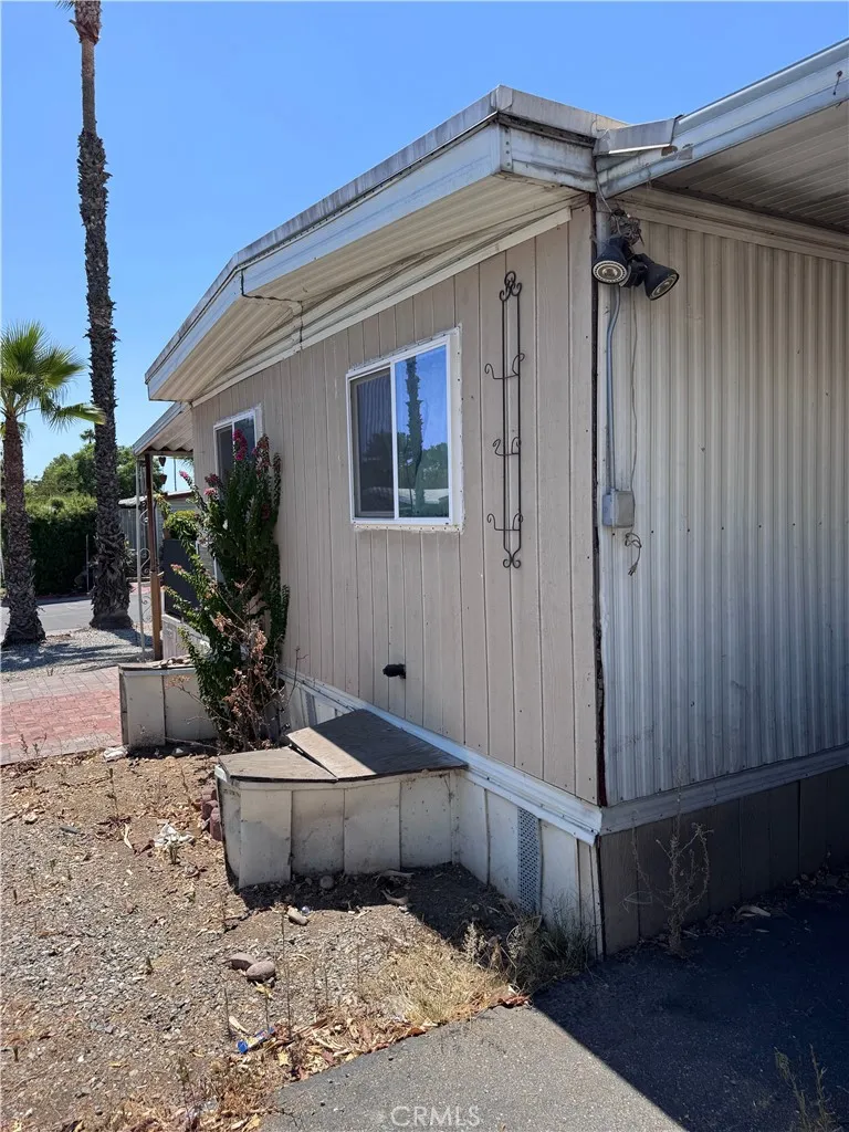 1025 riverside #54, Rialto, CA 92376 — photo 3