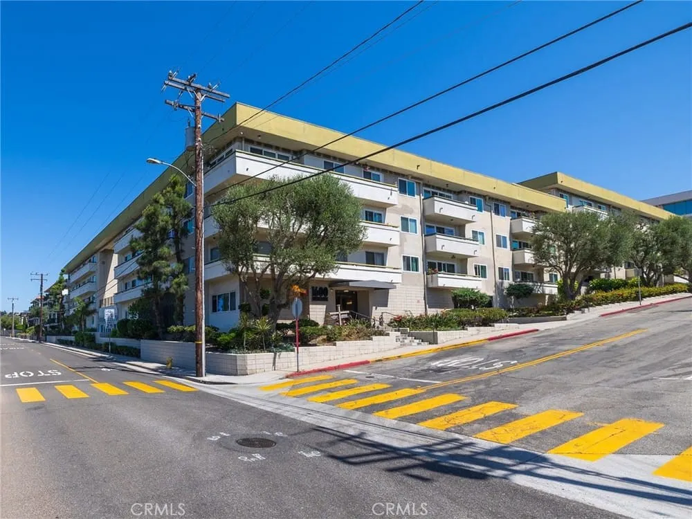 1600 Ardmore Unit 320 — photo