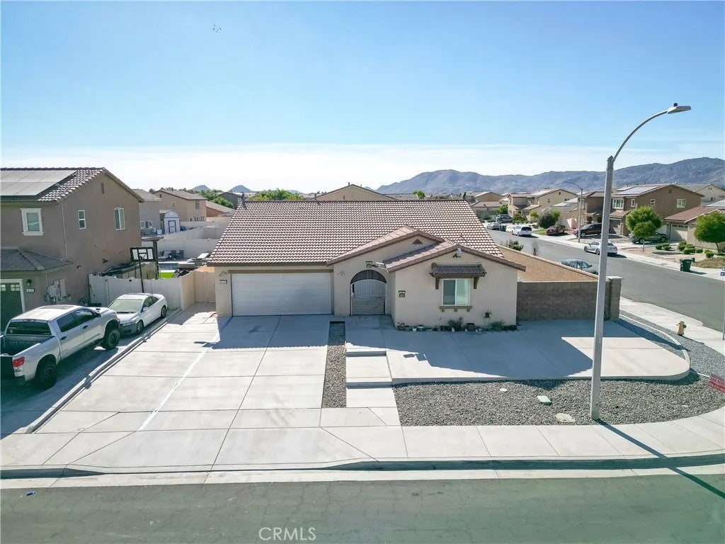 1676 Hayloft Place — photo