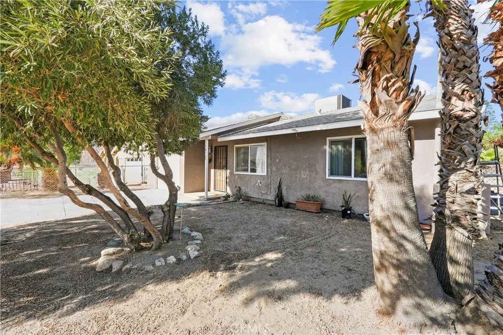 14725 Manzanillo, Cabazon, CA 92230 — photo 3