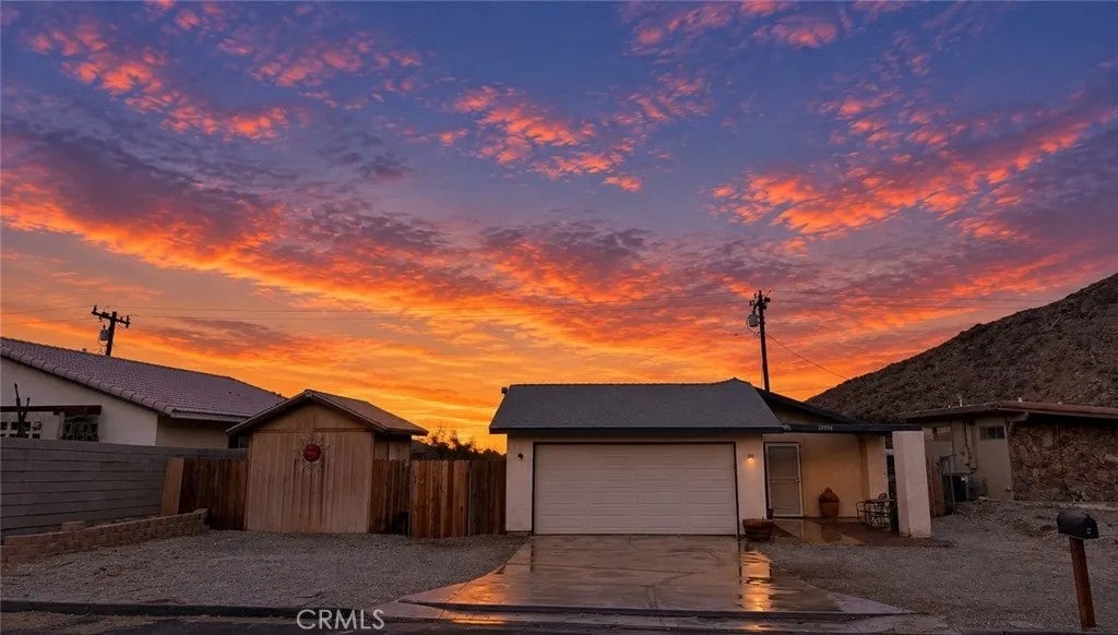 22556 Parkmead — photo