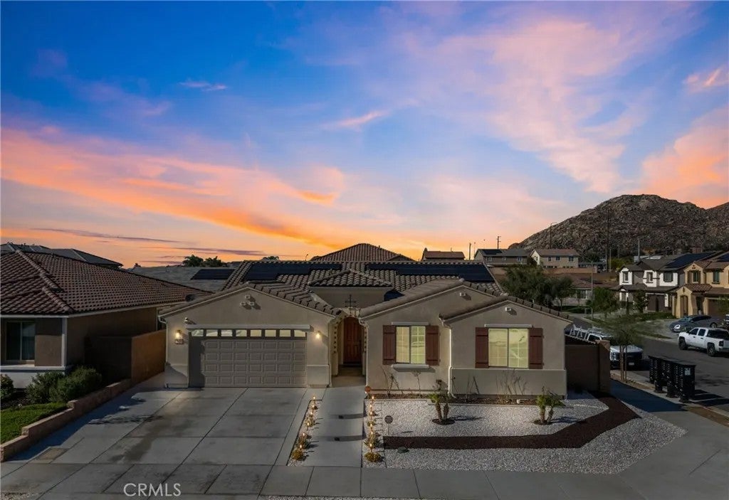 718 Torrey Court — photo