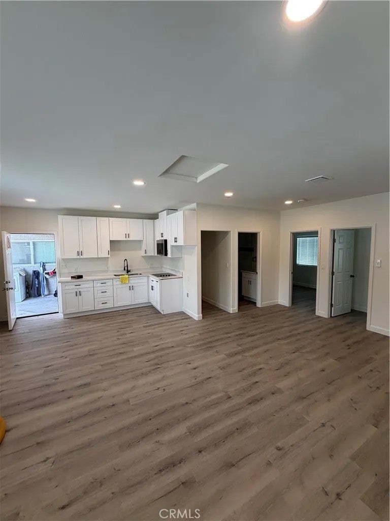 5252 Sierra St — photo