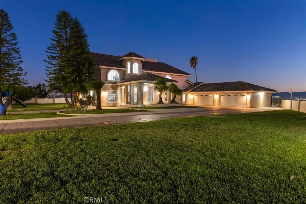 7077 Thunder Ridge Road, Jurupa Valley, CA 92509 — photo 2