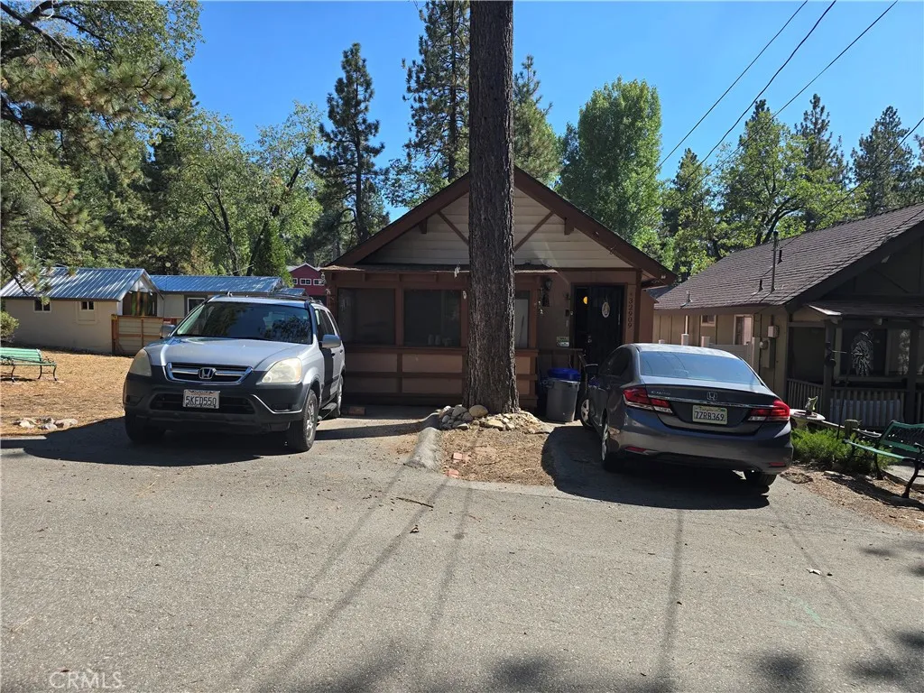 32909 Chipmunk, Arrowbear, CA 92382 — photo 2
