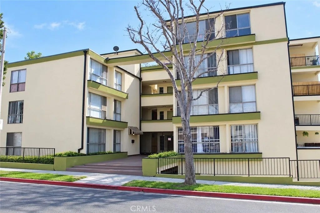 500 Evergreen 307 — photo