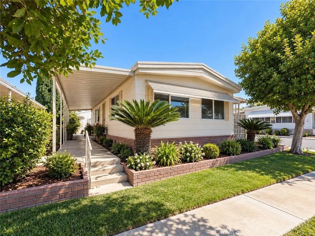 16966 Lake Knoll — photo