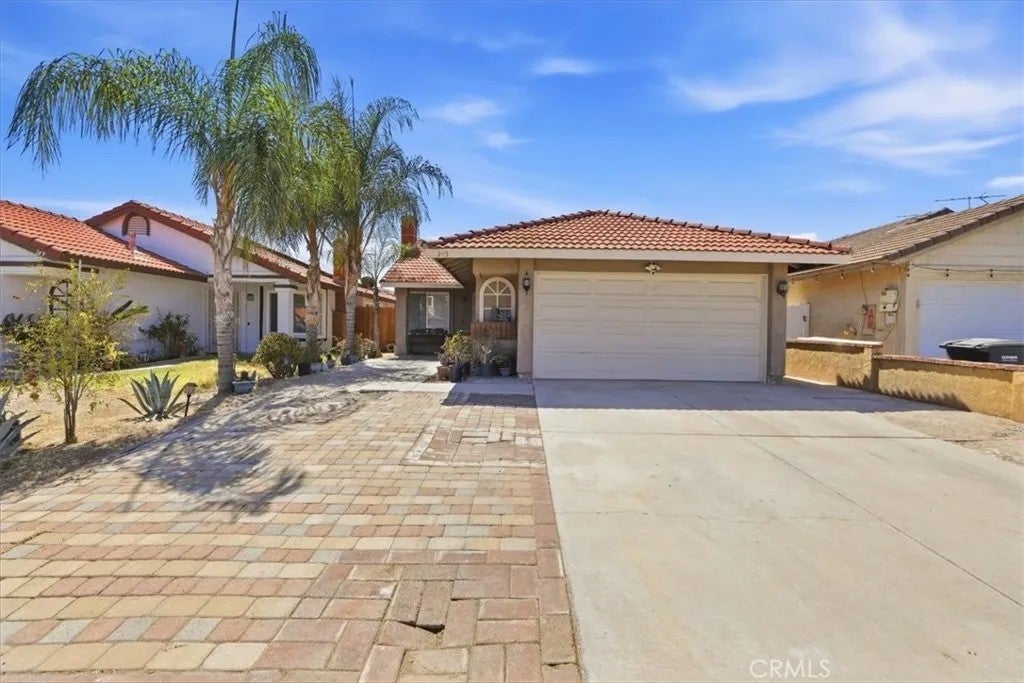 145 Appletree Drive — photo