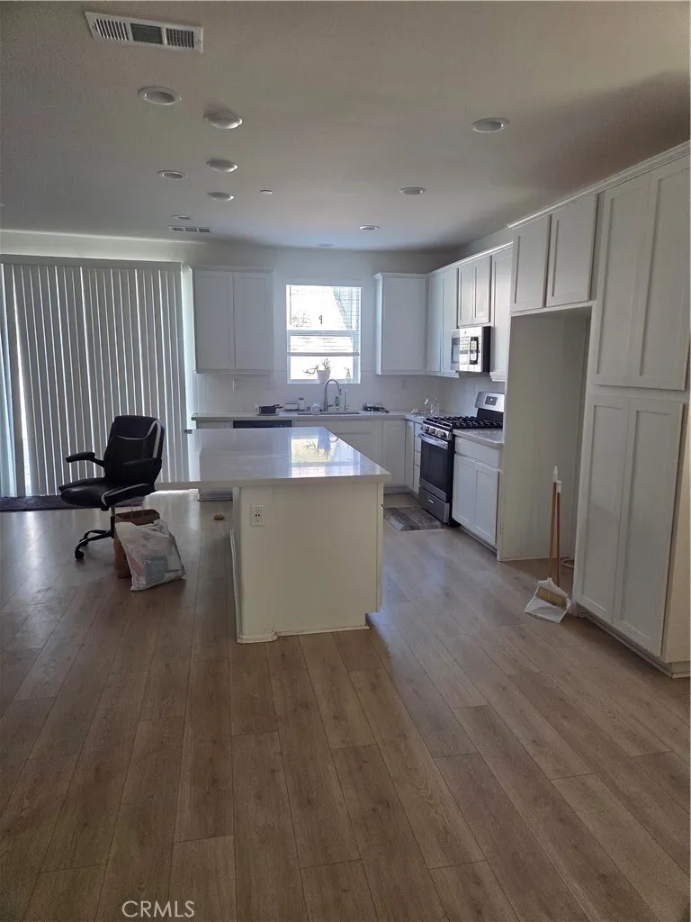 35564 Roxy Drive, Beaumont, CA 92223 — photo 2