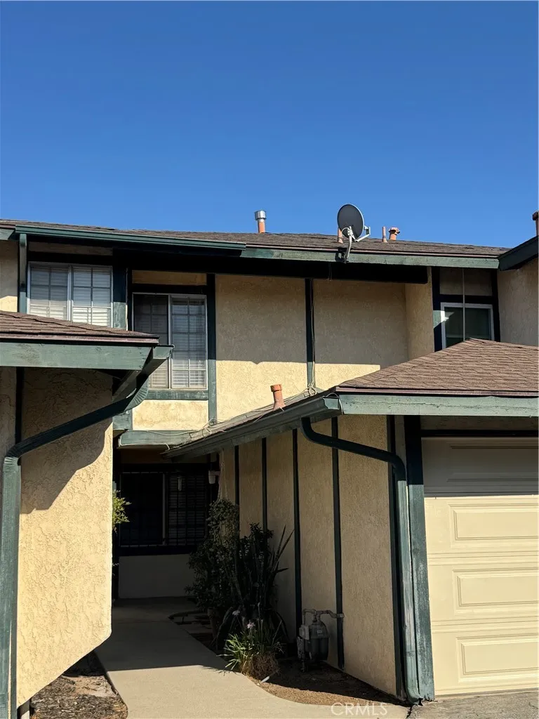 3775 Oxford — photo