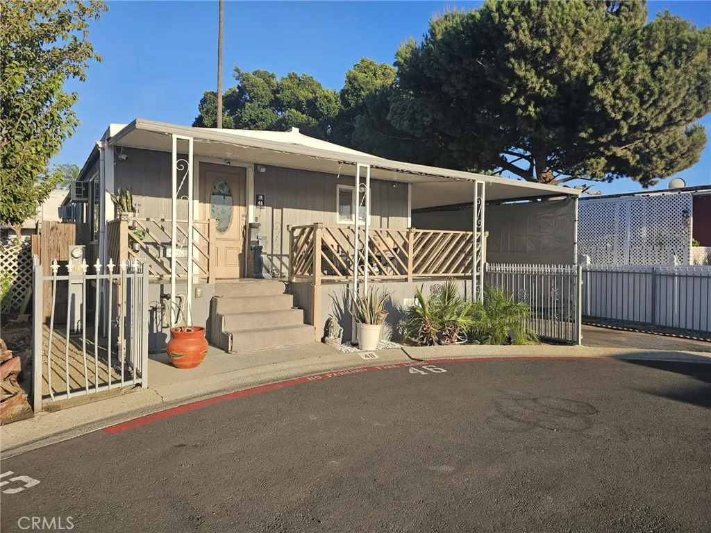 637 Brooks St Unit 46 — photo