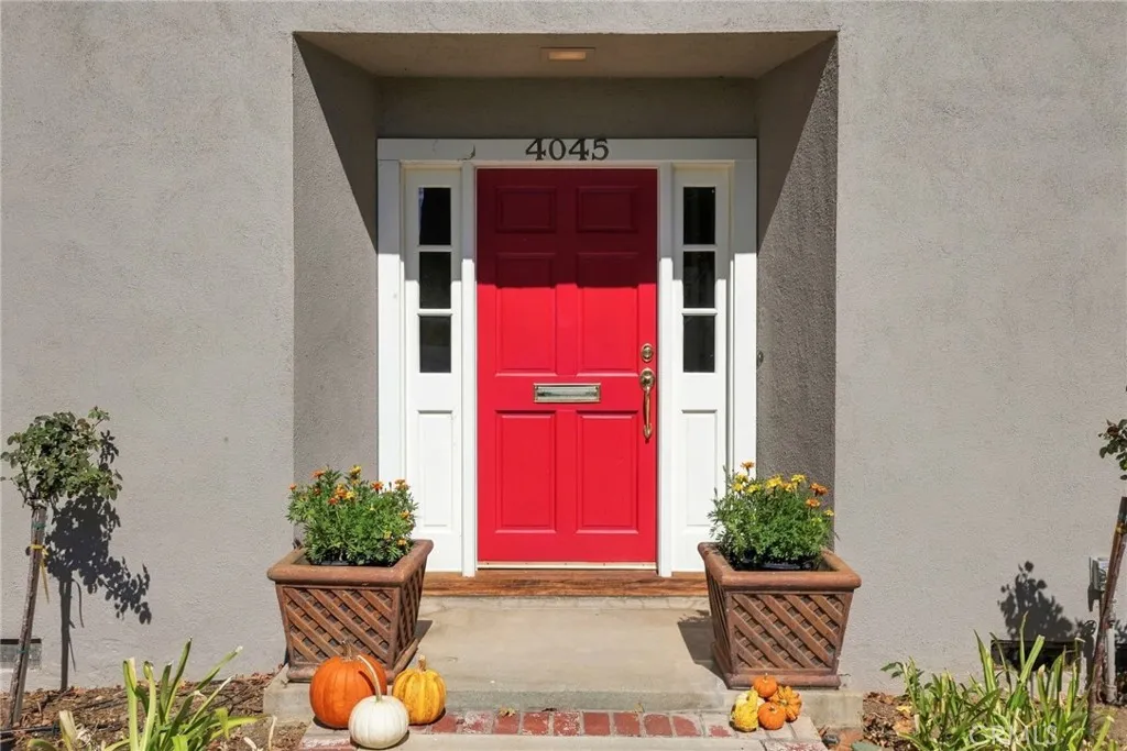 4045 Chapman, Riverside, CA 92506 — photo 2