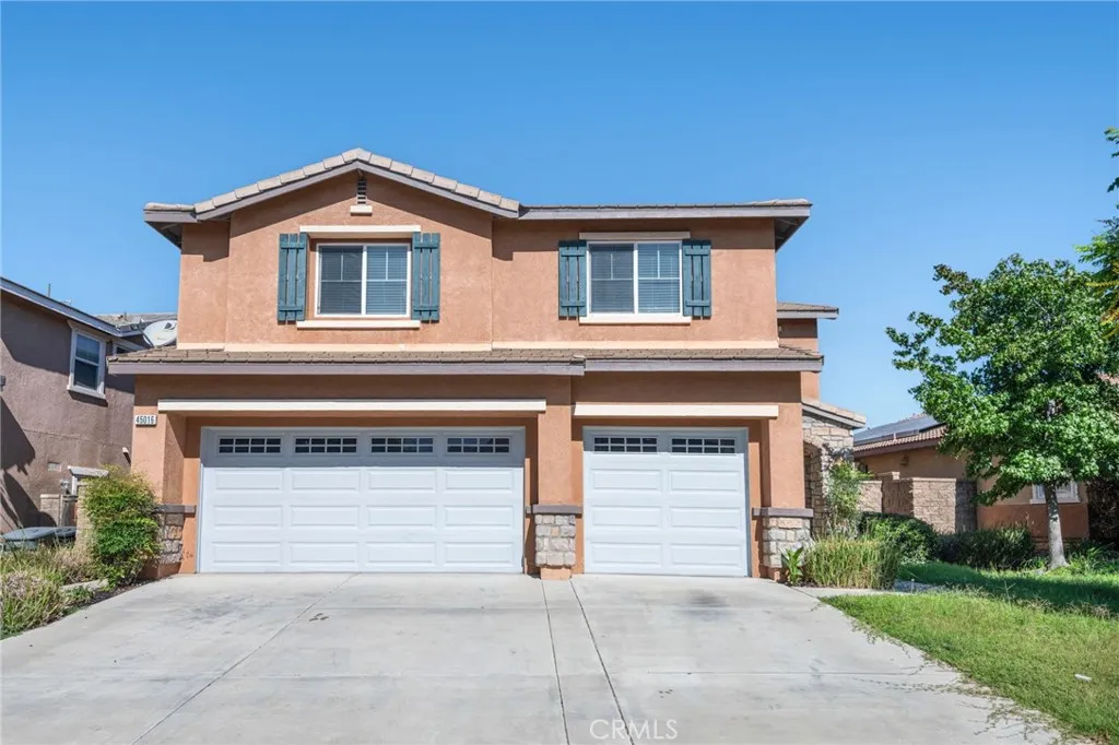 45016 Bronze Star Road — photo