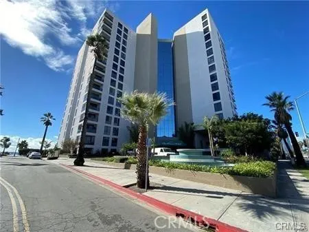 1310 E Ocean Unit 407 — photo